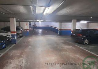 Garaje en venta en Navas en Barcelona