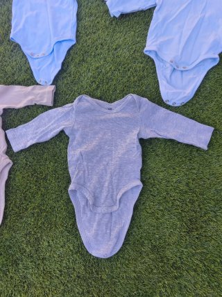 Lote 9 Bodies H&M Manga Larga 0-3 meses 62 Cm
