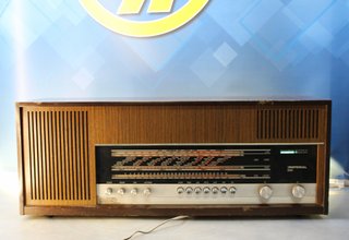 Antigua radio amplificador de válvulas. Kuba Imperial 666. RDA, 1966.