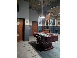 Local comercial en venta en Sant Josep en Hospitalet de Llobregat, L´