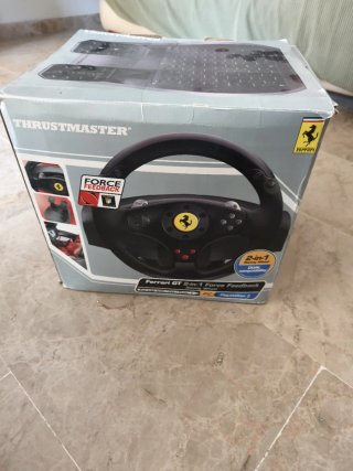 Volante Ferrari GT Thrustmaster