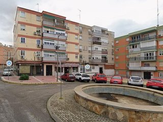 Piso en venta en Reyes en Parla
