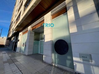 Local comercial en alquiler en Plaza España - Villa Pilar - Reyes Católicos - Vadillos en Burgos