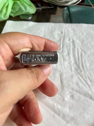 Accendino Zippo con simbolo USN