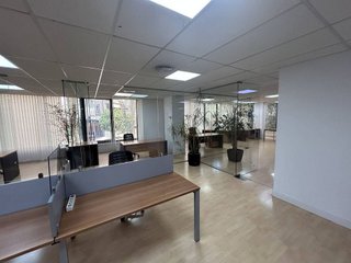 Oficina en alquiler en Les Corts en Barcelona