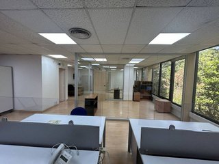 Oficina en alquiler en Les Corts en Barcelona