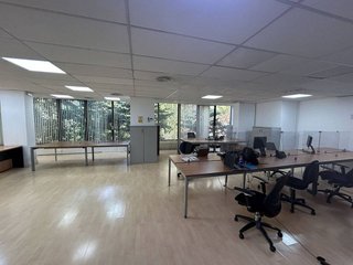 Oficina en alquiler en Les Corts en Barcelona