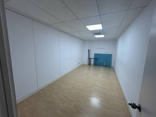Oficina en alquiler en Les Corts en Barcelona