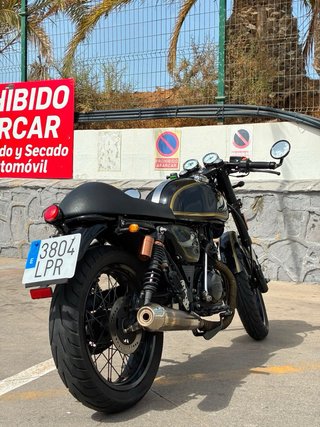 Macbor Johnny Be Good 125cc Negra/Dorada