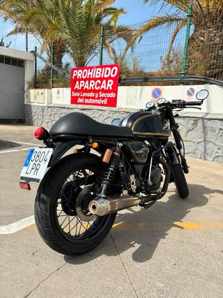Macbor Johnny Be Good 125cc Negra/Dorada