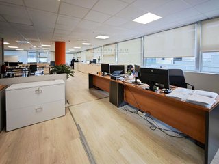 Local comercial en alquiler en Les Planes en Sant Joan Despí