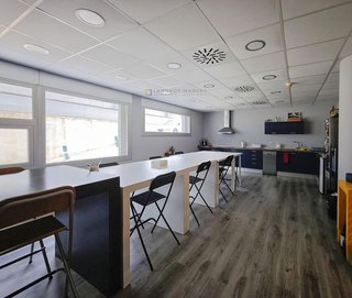 Local comercial en alquiler en Les Planes en Sant Joan Despí