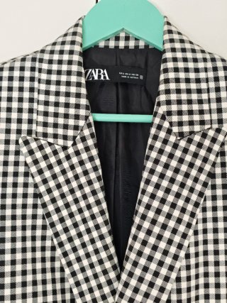 Blazer ZARA cuadros blanco y negro