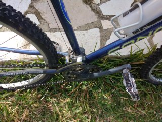 Bicicleta de Montaña Azul y Naranja