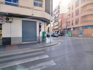Local comercial en alquiler en Parque de la Bombilla-Pla de Rascanya en Llíria