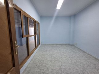 Local comercial en alquiler en Roda (La)