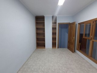 Local comercial en alquiler en Roda (La)