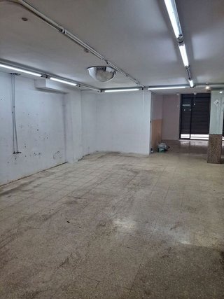 Local comercial en alquiler en La Plana en Esplugues de Llobregat