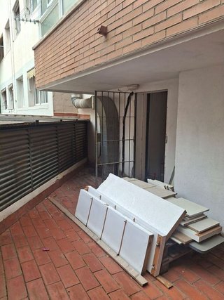 Local comercial en alquiler en La Plana en Esplugues de Llobregat