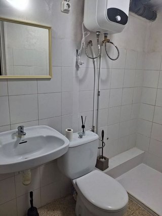 Local comercial en alquiler en La Plana en Esplugues de Llobregat
