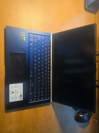 Portatile ASUS ZenBook 15 i7 16GB GTX 1650 SSD 512G