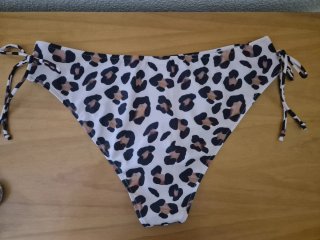 Bikini Leopardo con Aros Dorados