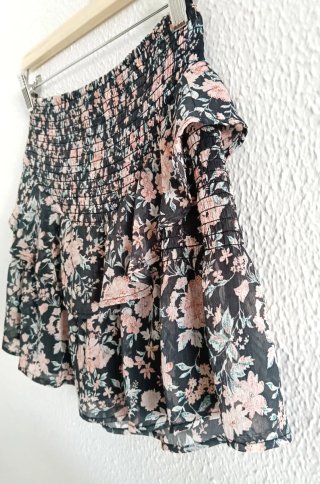 Falda Zara floral con volantes fruncida talla 34