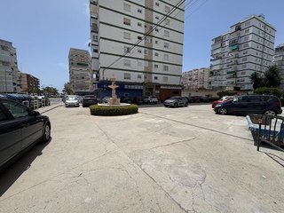 Local comercial en alquiler en Paseo Marítimo de Levante en Vélez-Málaga