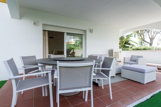 Piso en alquiler en Nueva Andalucía centro en Marbella