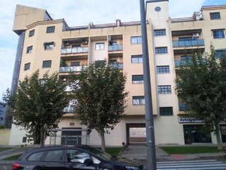 Local comercial en venta en Los Pinos-El Pilar en Plasencia