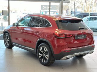 Mercedes-Benz GLA 200-2021