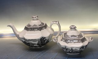 Juego de café o té Cartuja de Sevilla Pickman serie ”Vistas”.