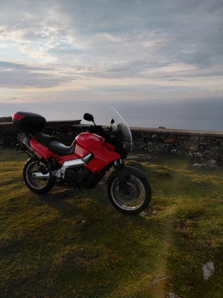 Aprilia ETV 1000 Caponord Roja