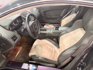 Aston Martin DB9 2011