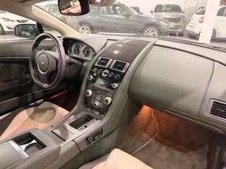 Aston Martin DB9 2011