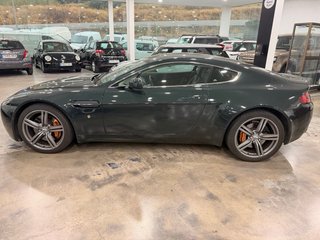 Aston Martin DB9 2011