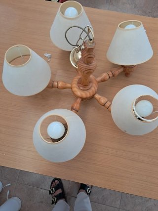 Lámpara de techo madera clásica