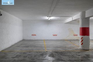 Garaje en venta en Camino de Ronda - Rosaleda en Granada