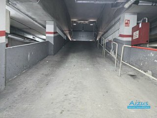 Garaje en venta en Centre en Ripollet