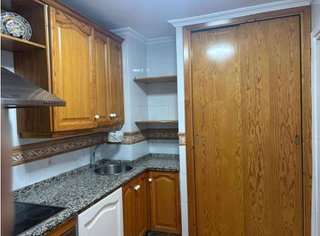 Piso en alquiler en Tres Huertas - El Torrejón - El Cerezo en Sevilla