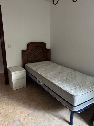 Piso en alquiler en Tres Huertas - El Torrejón - El Cerezo en Sevilla