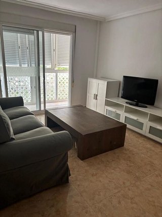 Piso en alquiler en Tres Huertas - El Torrejón - El Cerezo en Sevilla