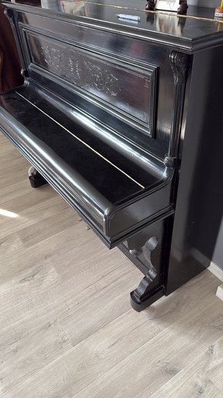Piano Antiguo Knauss para Piezas