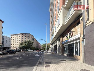 Local comercial en venta en Milagrosa en Pamplona