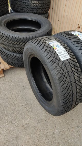 Neumático Cooper Discoverer Winter 255/60R18