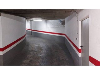 Garaje en venta en Hermanos Falcó - Sepulcro Bolera en Albacete
