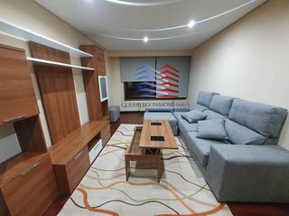 Piso en alquiler en Centro en Ourense