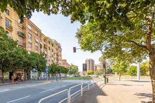 Local comercial en venta en Ensanche en Pamplona