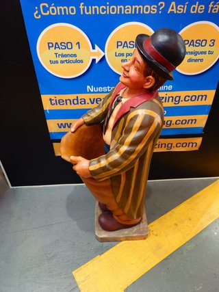 Curioso Paraguero de resina 97x37x37 cm