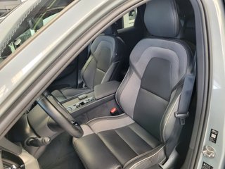 Volvo XC60 2.0 B5 G AWD Plus Dark Auto